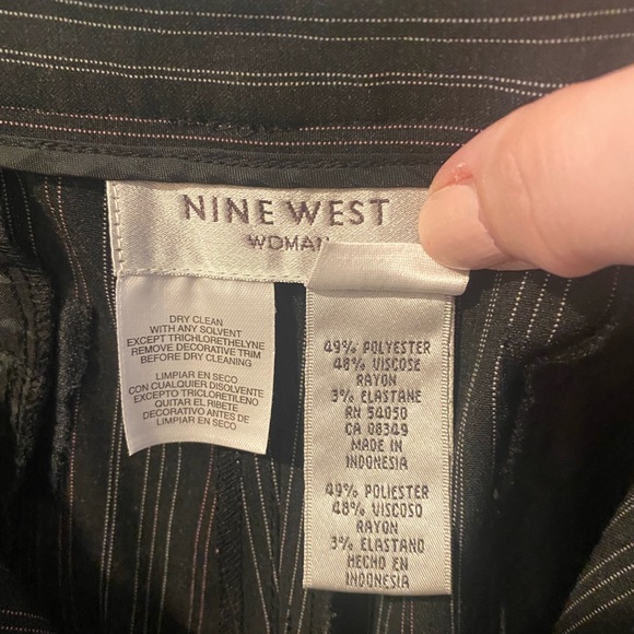 Nine West gray striped trouser with stretch; Size 14W - Picture 5 of 5